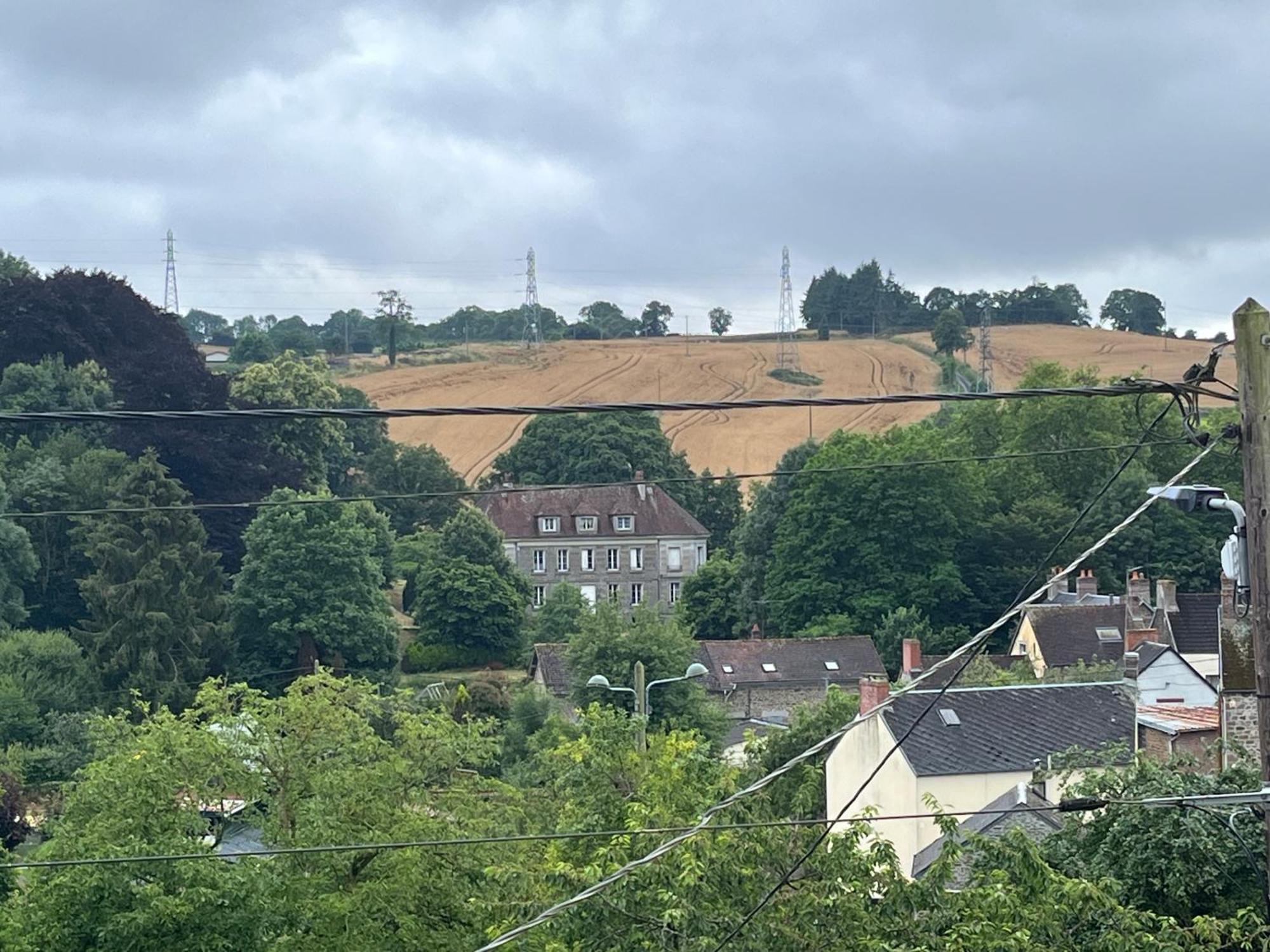 Chateau Anaselle Condé-sur-Noireau Esterno foto